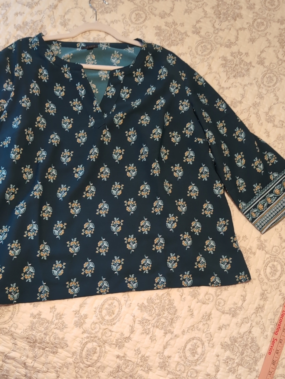 J Jill Dark Teal Floral V-Neck Tunic Blouse
